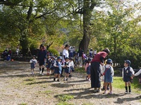 ちゅうりっぷ組（３歳児）が円山公園にお散歩に行きました。